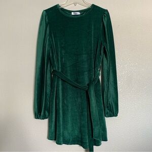 Damissly Green Velour Belted Flared Long Sleeve Dress